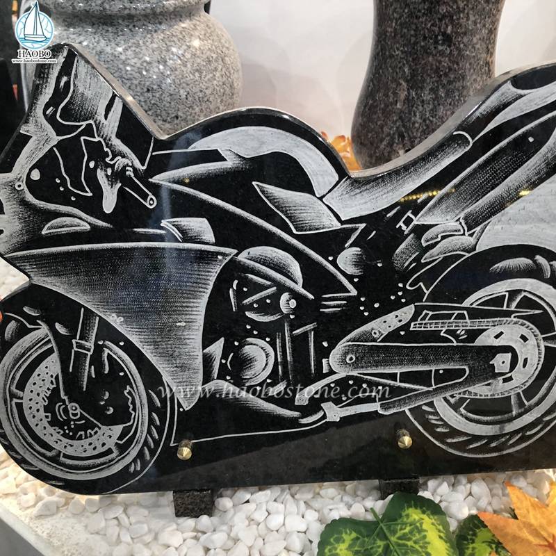 Tấm ốp tưởng niệm khắc trên xe máy bằng đá granit đen
