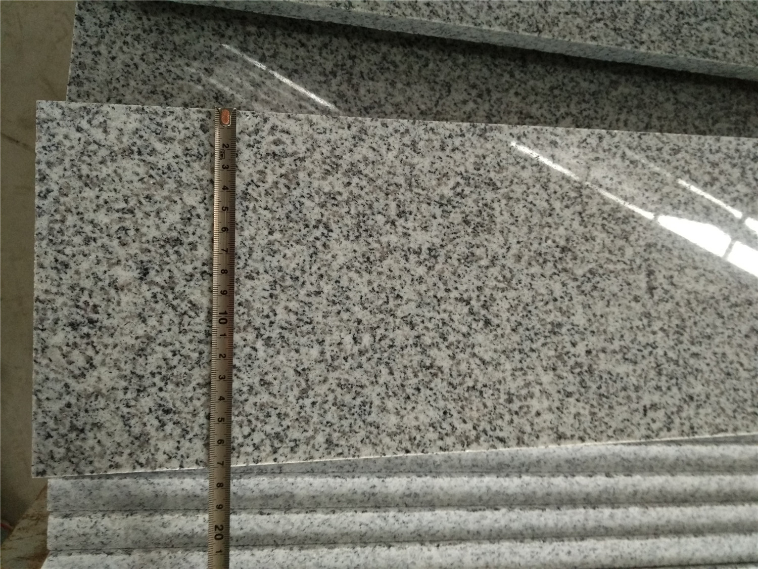 Cầu thang đá Granite G603 được đánh bóng và những rủi ro