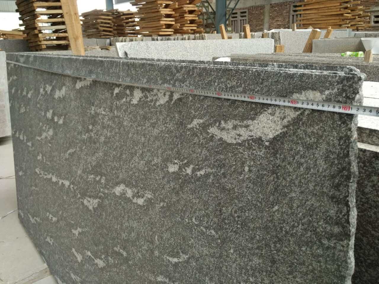 Tấm đá granit màu xám tuyết đá granit kích thước mãng cầu