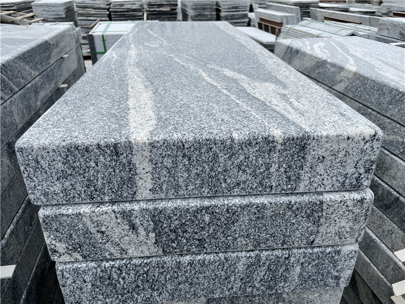 Gạch ốp lát Granite Juparana