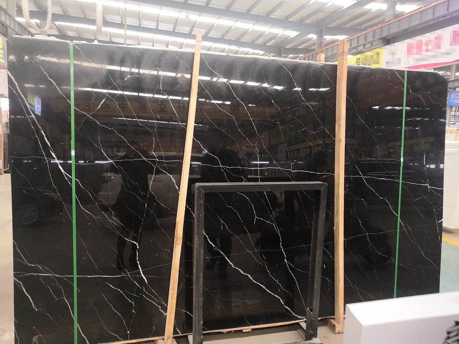 Đá cẩm thạch đen Marquina