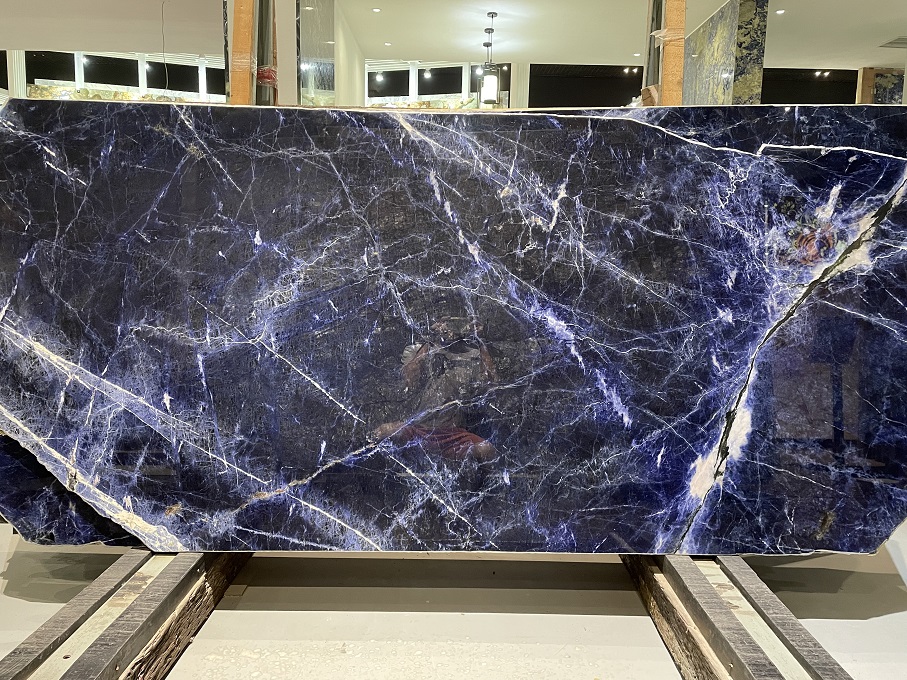 Đá hoa cương xanh Sodalite