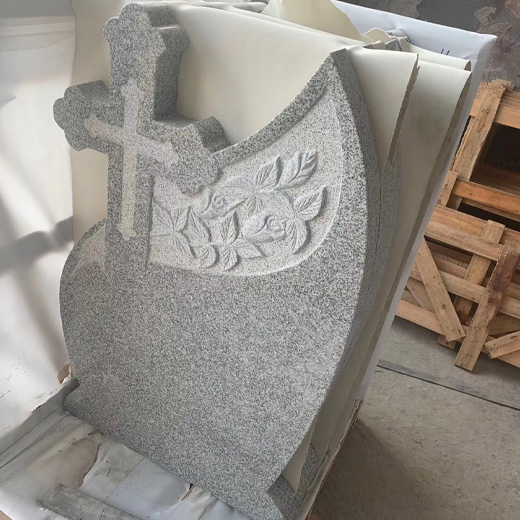 Headstone nhỏ cho mộ Thiết kế headstone thẳng đứng Đá granite trắng
